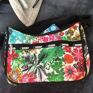 Lesportsac classic hobo bag